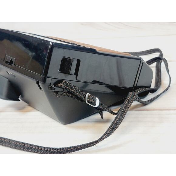 Vintage Kodak Colorburst 100 Instant Film Camera Photography With Strap 1980s - Picture 6 of 12